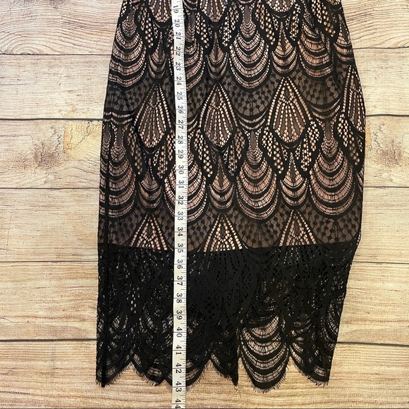 DRESS THE POPULATION Black Lace Dress - Picture 15 of 16